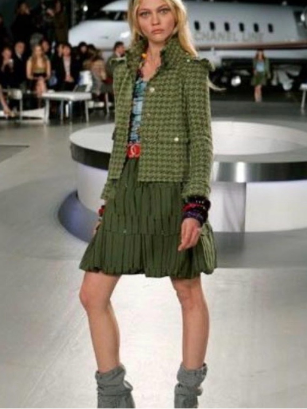CHANEL Runway Resort 2008 Olive Green Houndstooth Blazer - Karl Lagerfeld